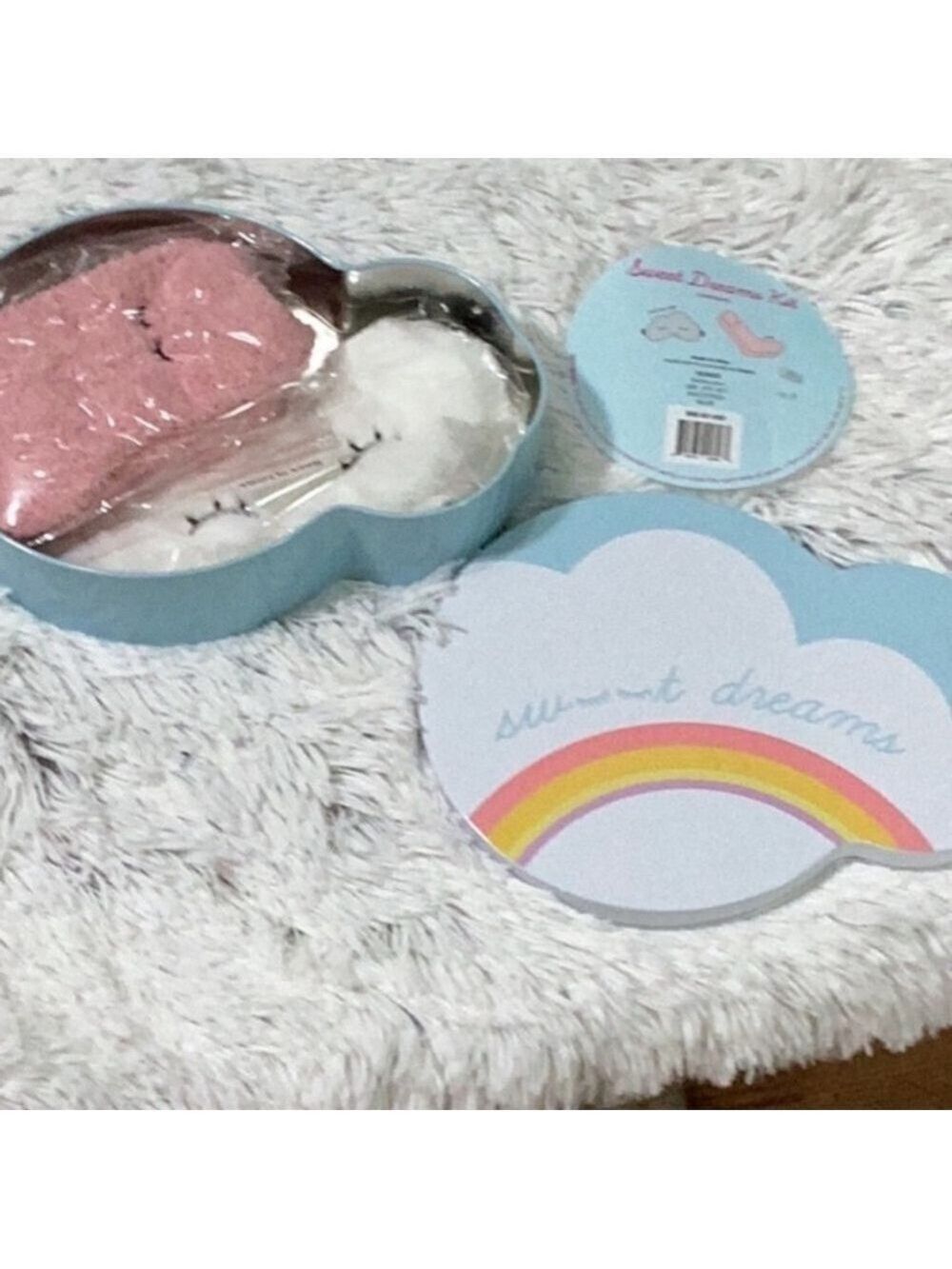 Kohls Tin with mask and socks 
New in decorative tin